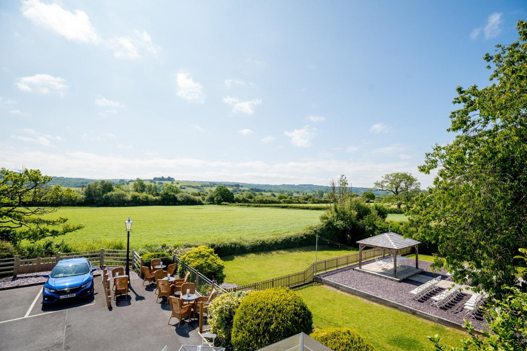 The Plough Inn Llandeilo Dış mekan fotoğraf